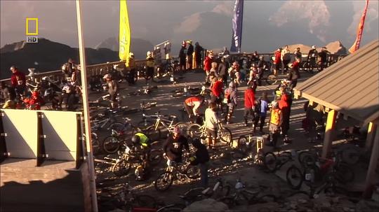 国家地理：游牧民族.骑行竞赛在阿尔卑斯山3